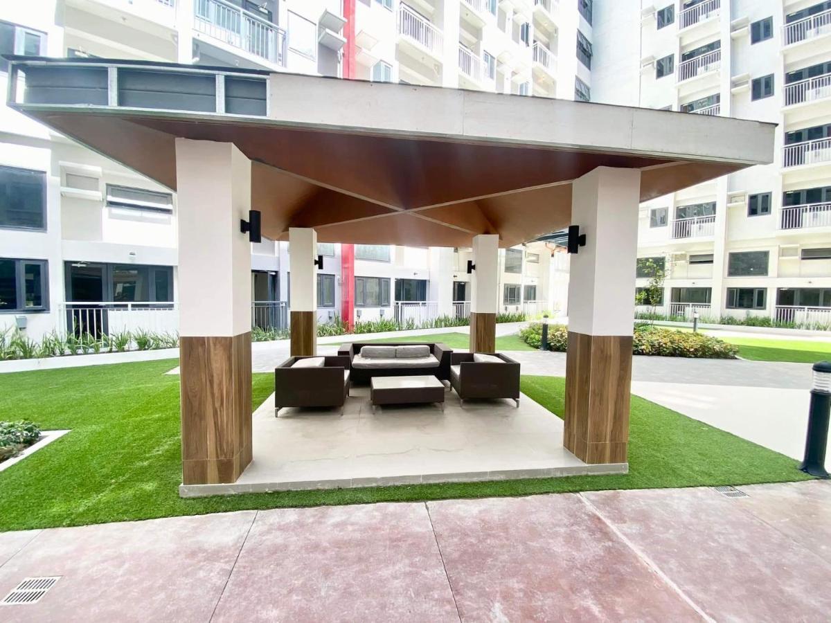 Bloom Residences Condo 2Br Manila Exteriör bild