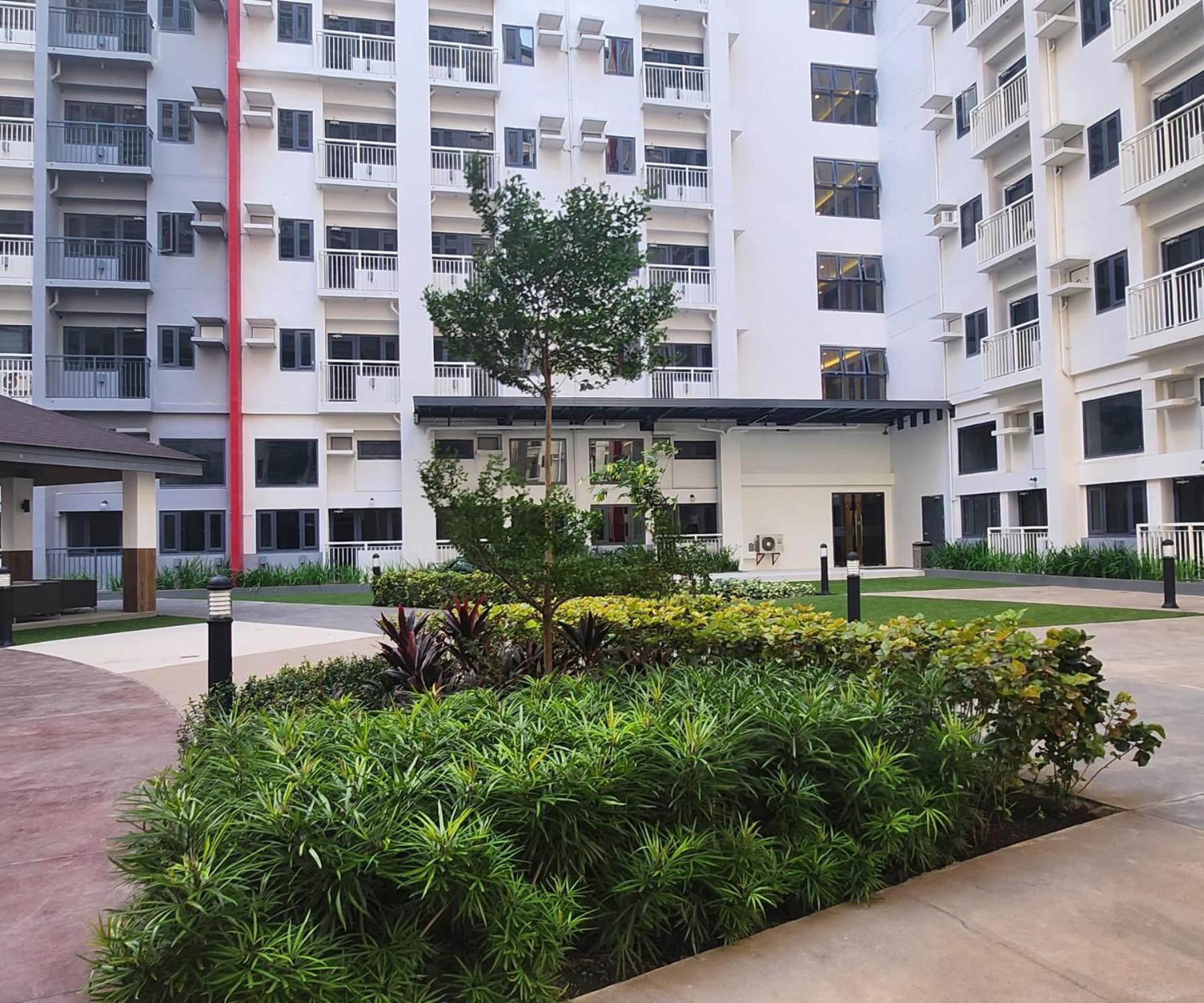 Bloom Residences Condo 2Br Manila Exteriör bild
